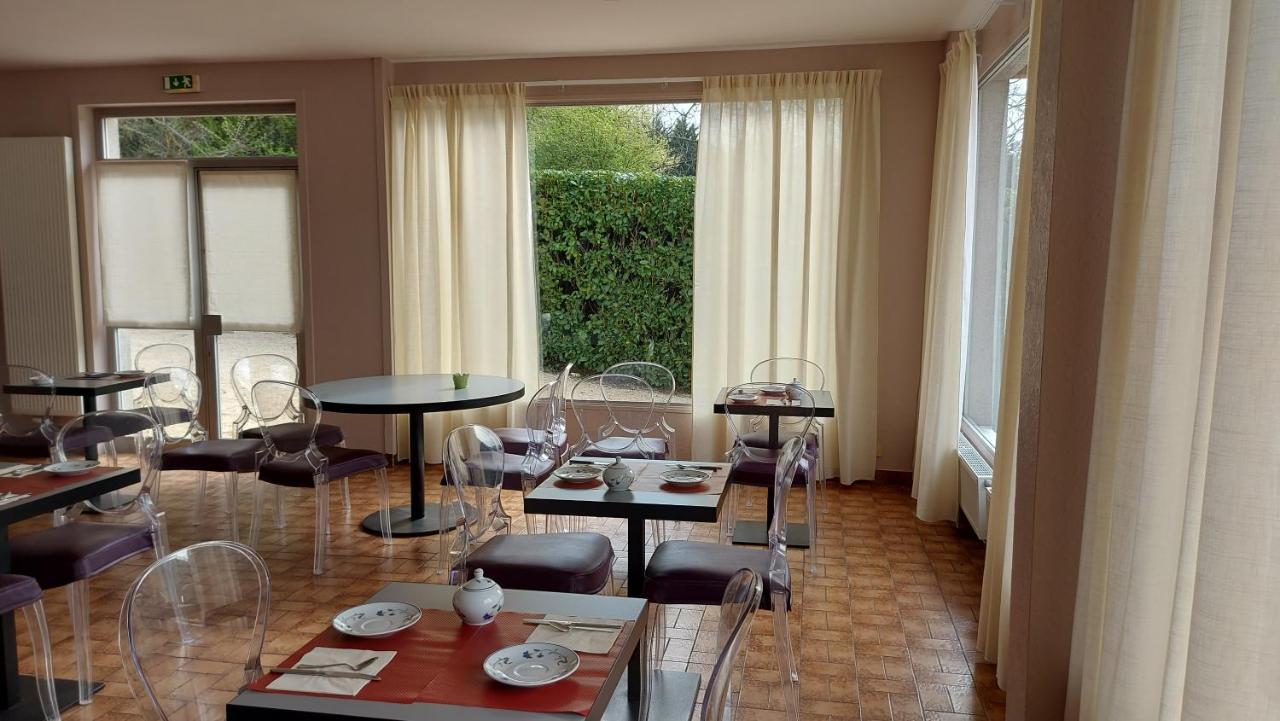 Hotel Brun Saint-Lattier Екстер'єр фото