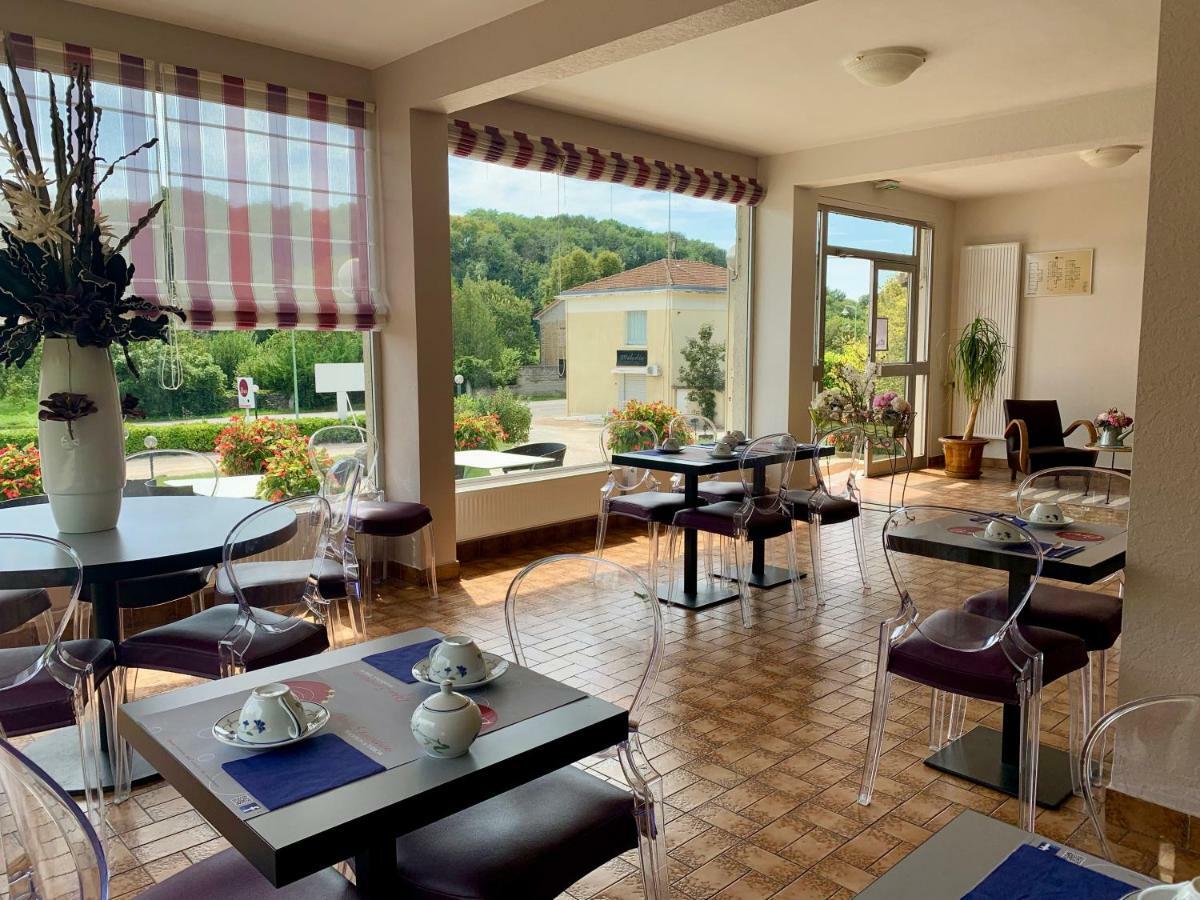 Hotel Brun Saint-Lattier Екстер'єр фото