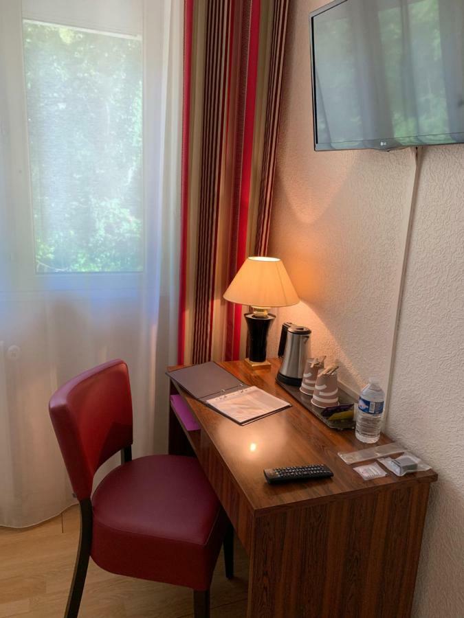 Hotel Brun Saint-Lattier Екстер'єр фото